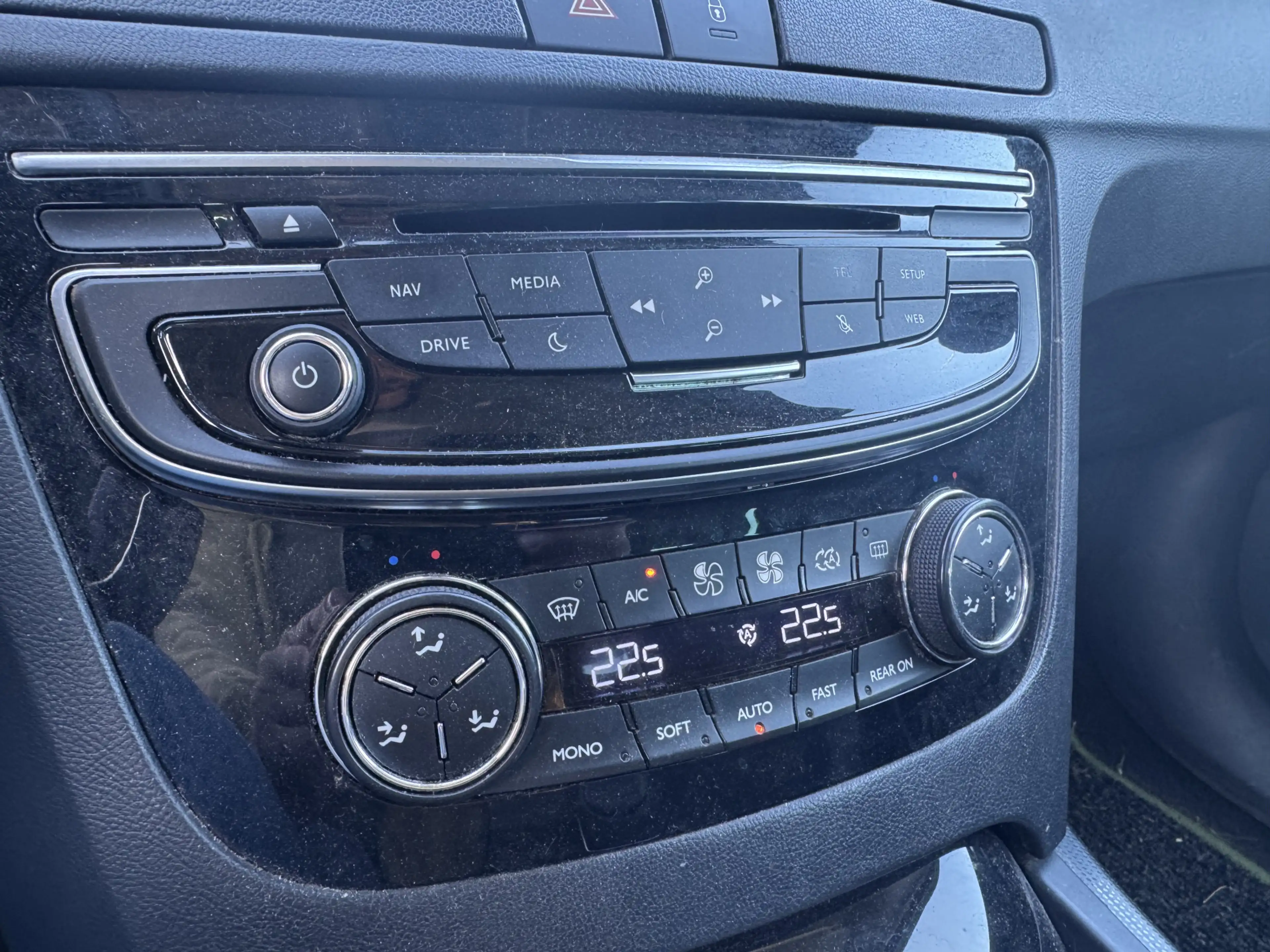 Peugeot 508 SW 1.6 e-HDi Blue Lease Premium — photo 14