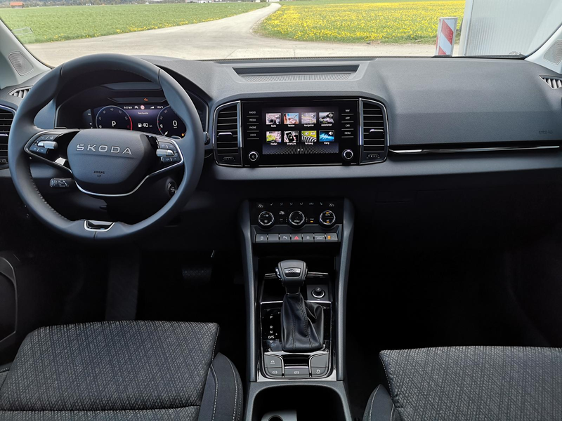 Skoda Karoq 2.0 TDI Selection DSG 4x4 GV5 AHK Navi ACC — photo 5