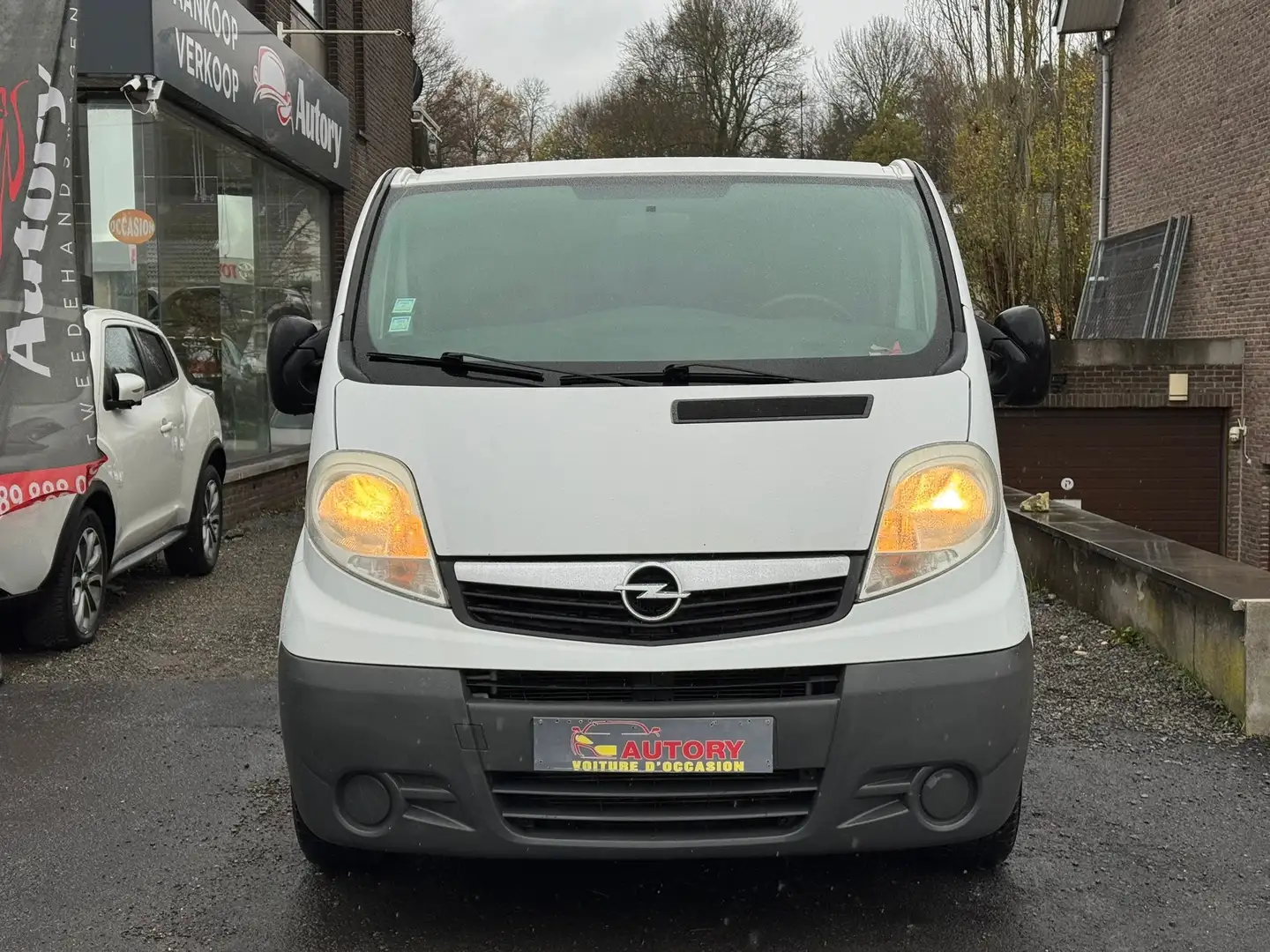 Opel Vivaro 2.0 CDTi L1H1 / Automatique Blanc - 2