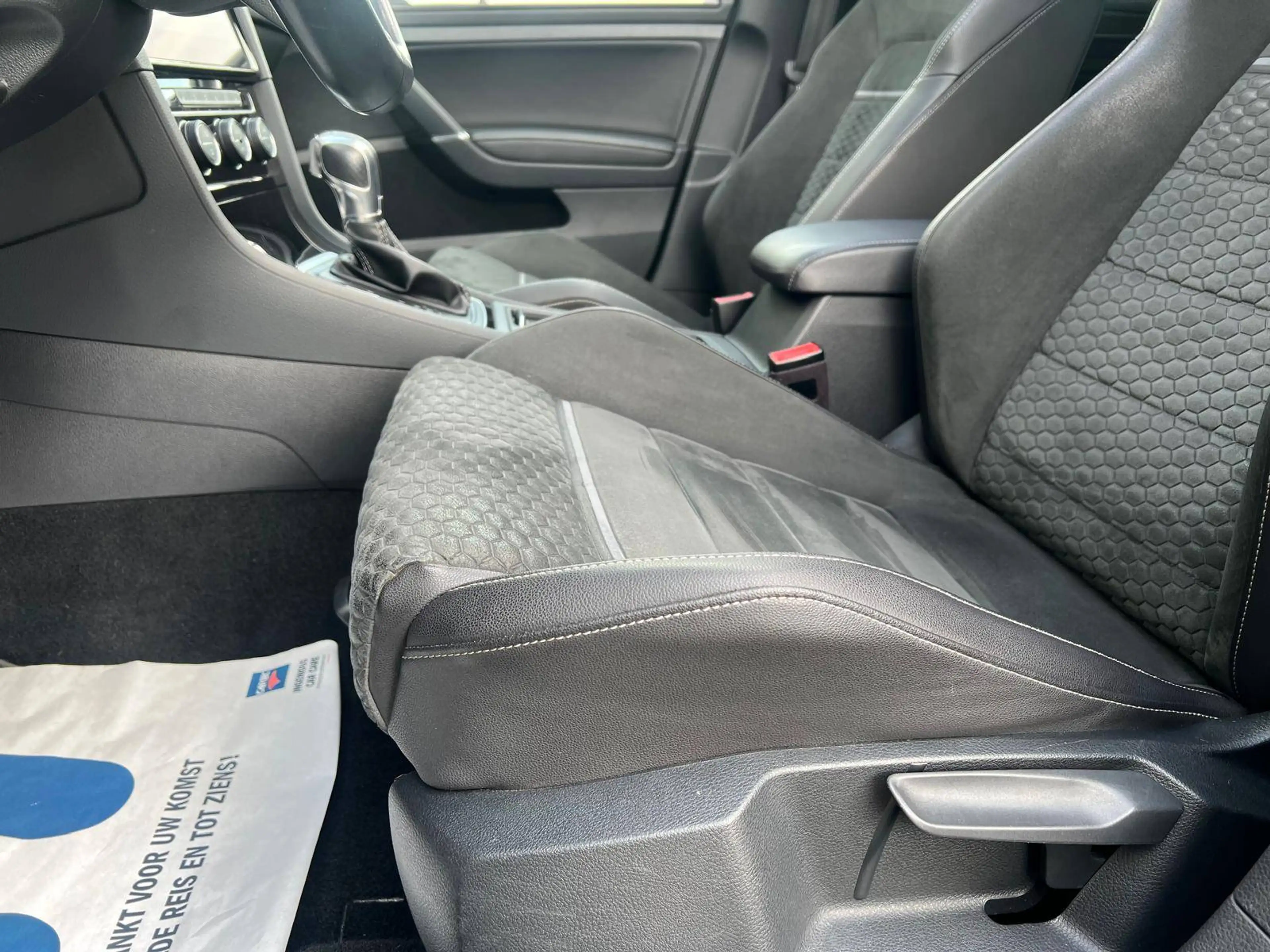 Volkswagen Golf GTD 2.0 SCR TDi DSG Automaat- Pano- Keyless Go/Entry- Navi- Start Stop- Garantie! — photo 7