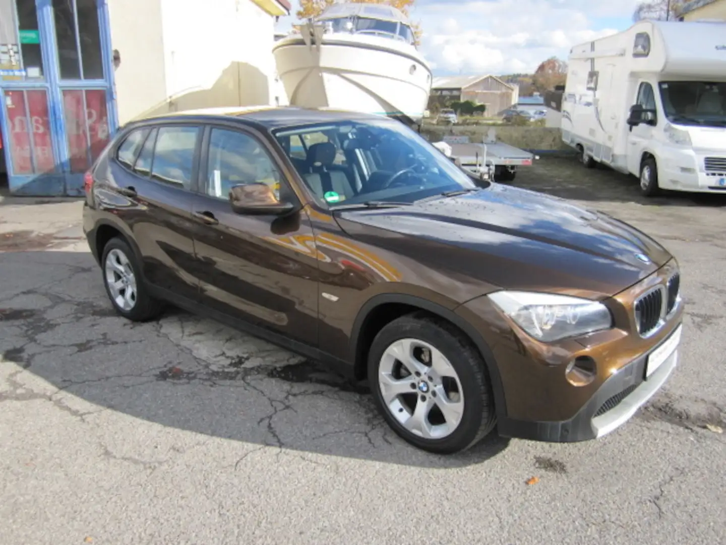 BMW X1 20 i xDrive ~ Automatik ~ Braun - 2