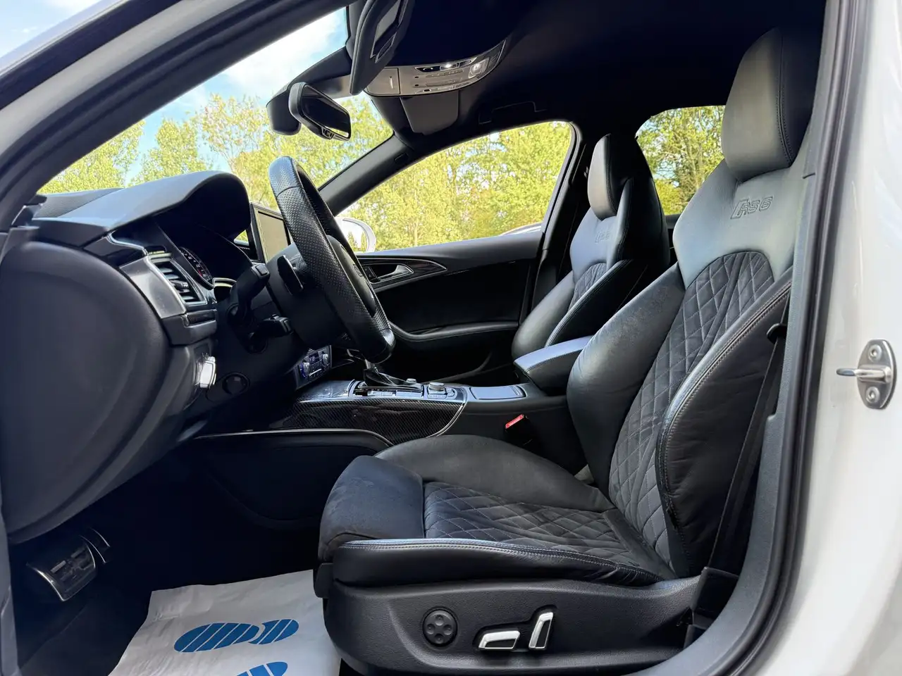 AUDI RS6 4.0 TFSI V8 QUATTRO 560ch - PACK DYNAMIC PLUS - CARBONE - HUD - CAMÉRA 360° - SIÈGES RS CUIR