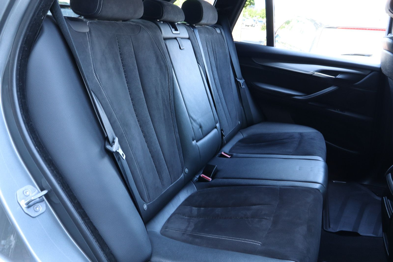 BMW X5 xDrive30d M Sportpaket Steptronic !Standhzg.! — photo 12