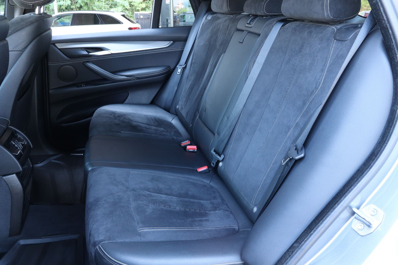 BMW X5 xDrive30d M Sportpaket Steptronic !Standhzg.! — photo 11