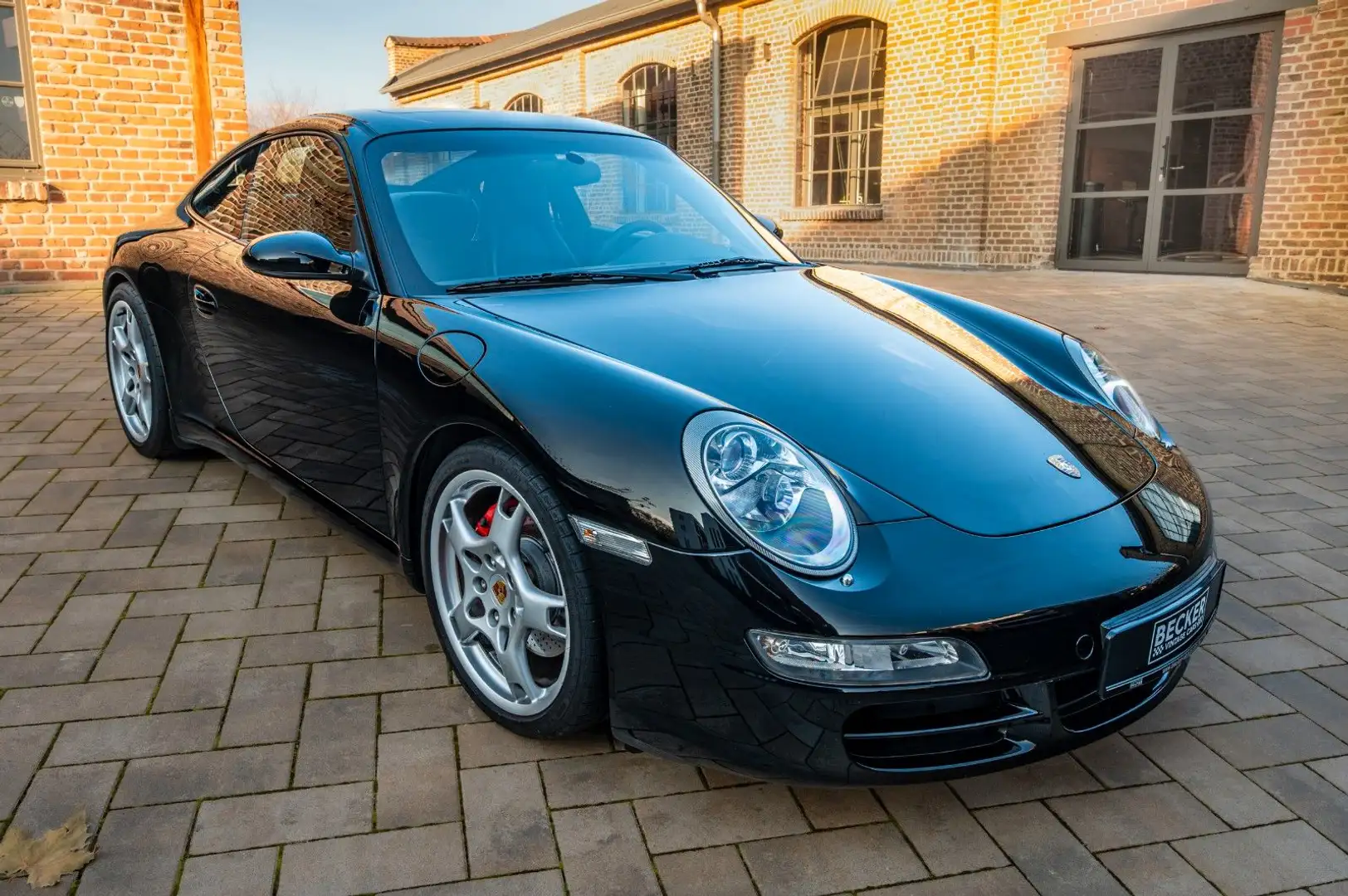 Porsche 911 Carrera S Coupe Noir - 1