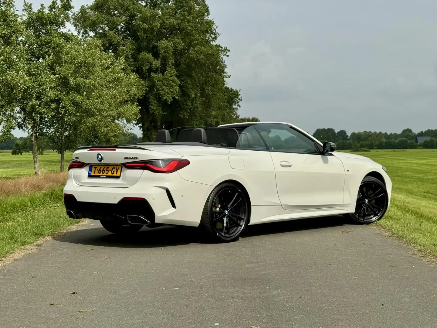 BMW 440 4-serie Cabrio M440i xDrive High Executive Wit - 2