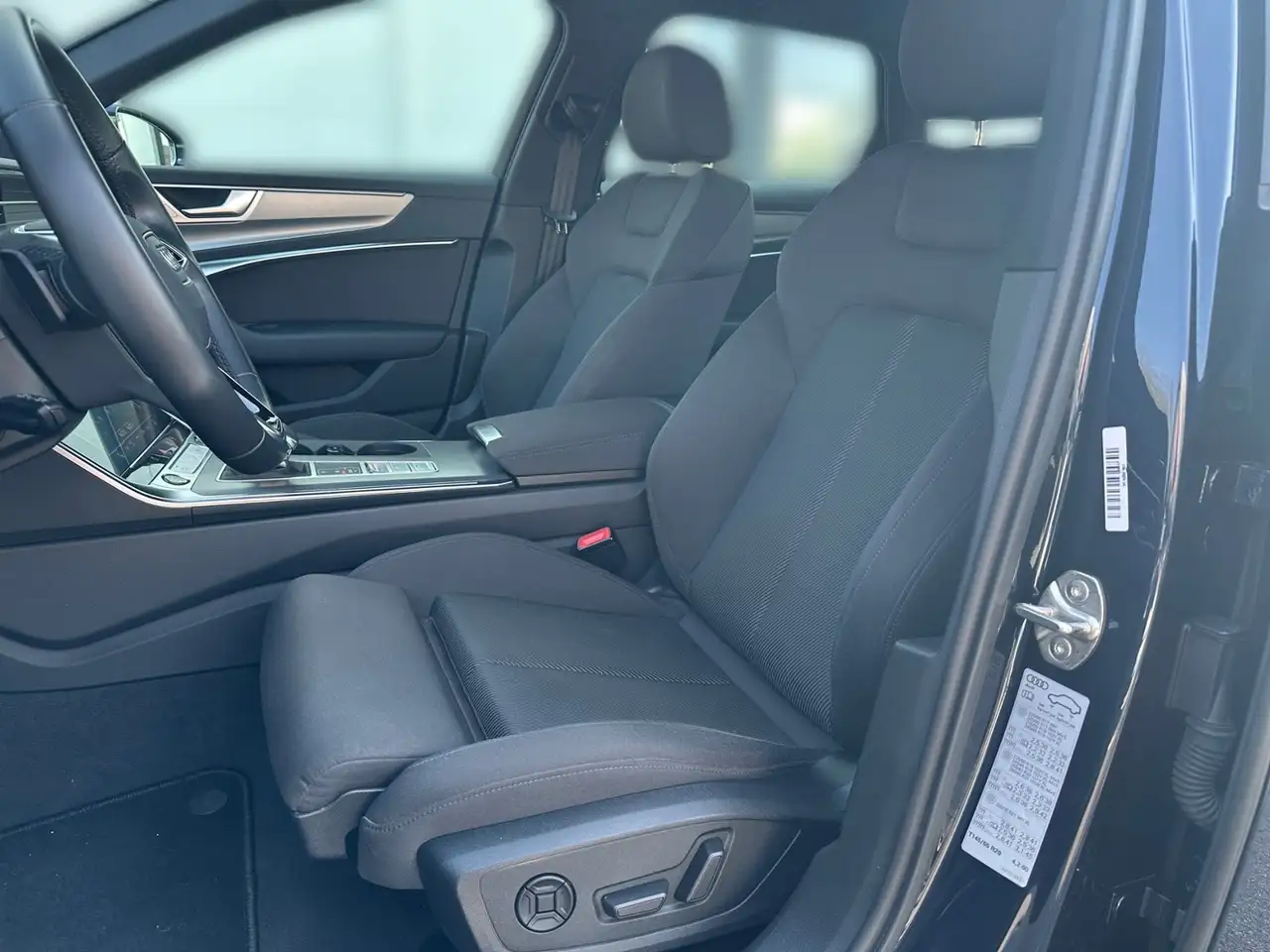 Audi A6 Avant 45 TFSI SPORT +PANO +MEMORY +RKAM +SOUND +N 11