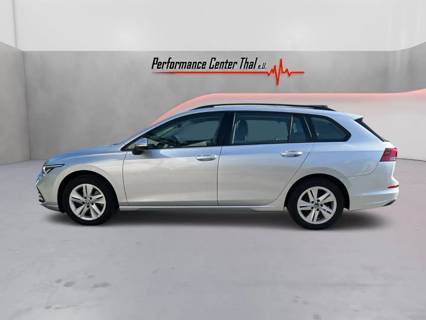 Volkswagen Golf Variant 2,0 TDI Life ACC LED AHK NAVI Silber - 2