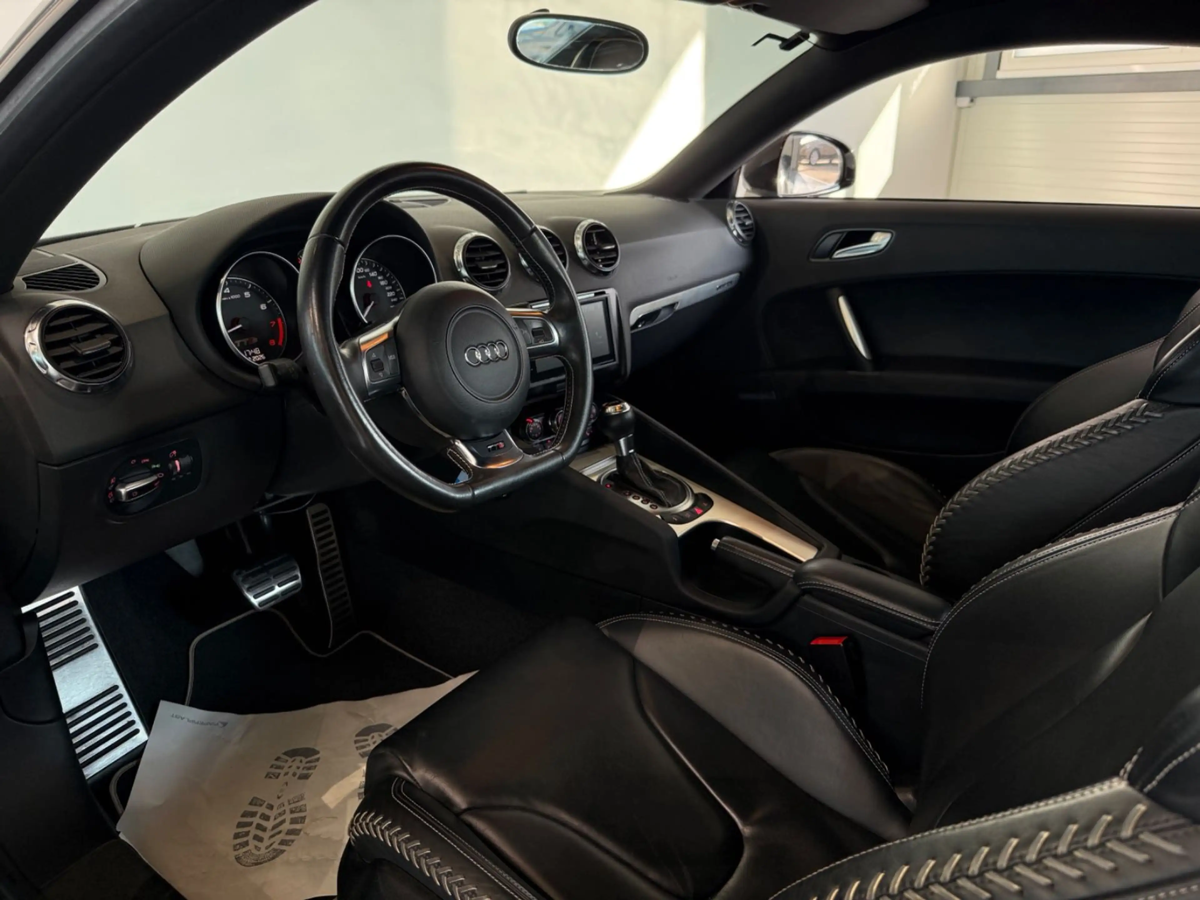 Audi TTS 2.0 TFSI COUPE QUATTRO*SHZ*PDC*XENON*BC* — photo 11