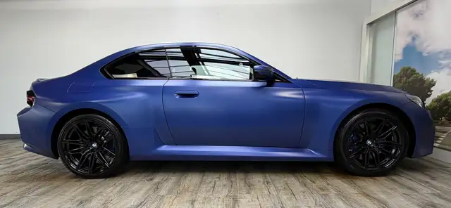BMW M2 view 4