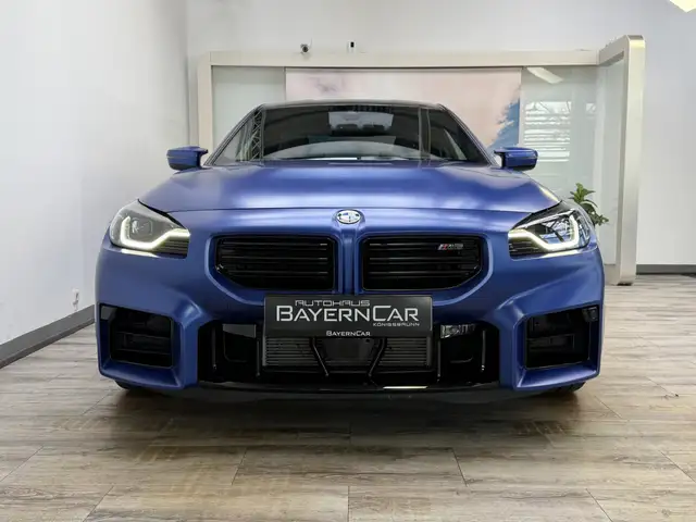 BMW M2 view 2
