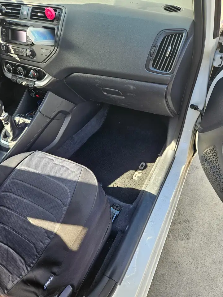 Kia Rio снимка Kia Rio