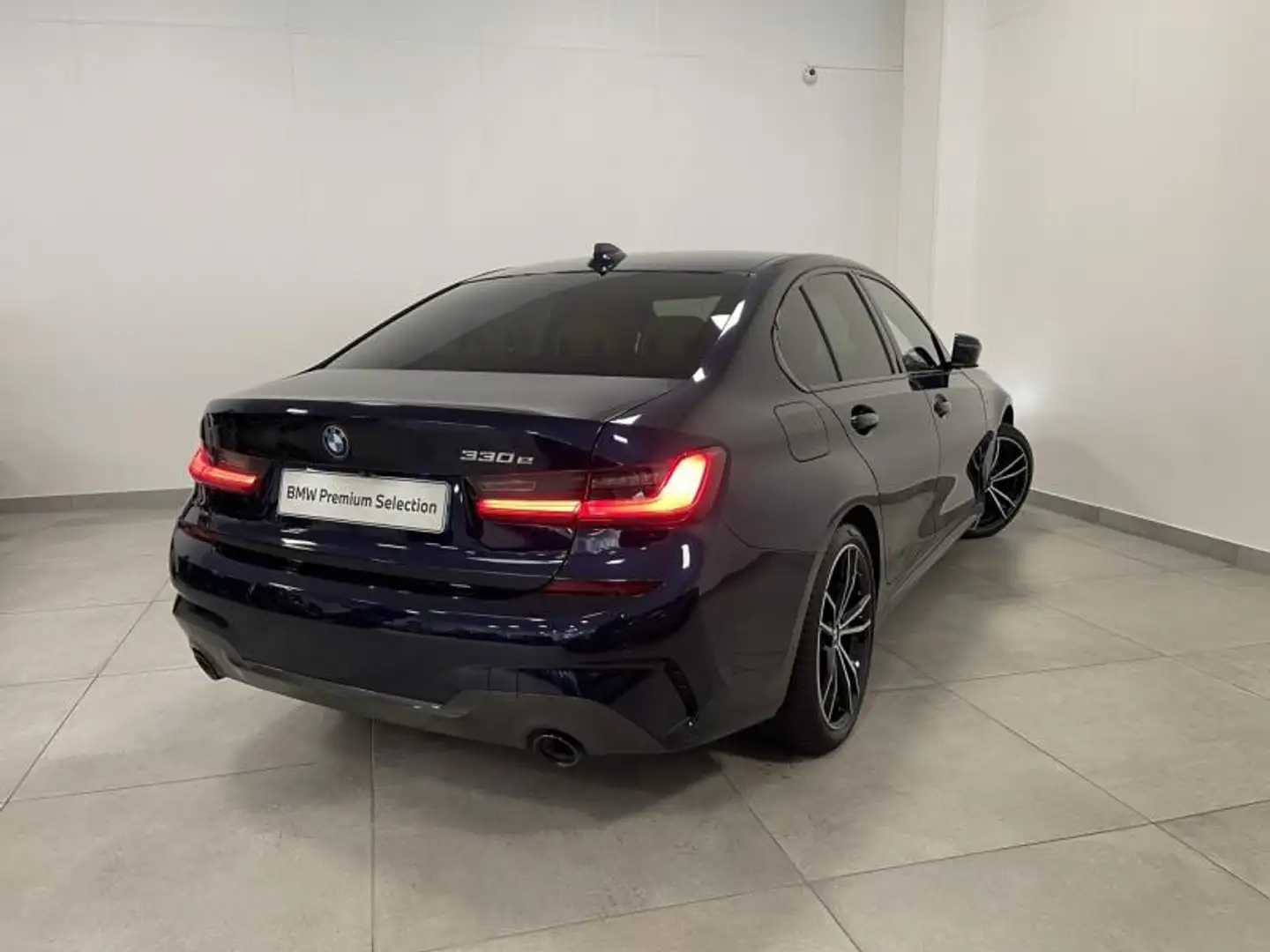 BMW 330 330eA 292ch M Sport 34g Bleu - 2