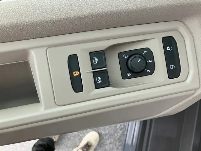 Volkswagen T7 Multivan VW T7 Multivan ÜH TDI Ansicht 13