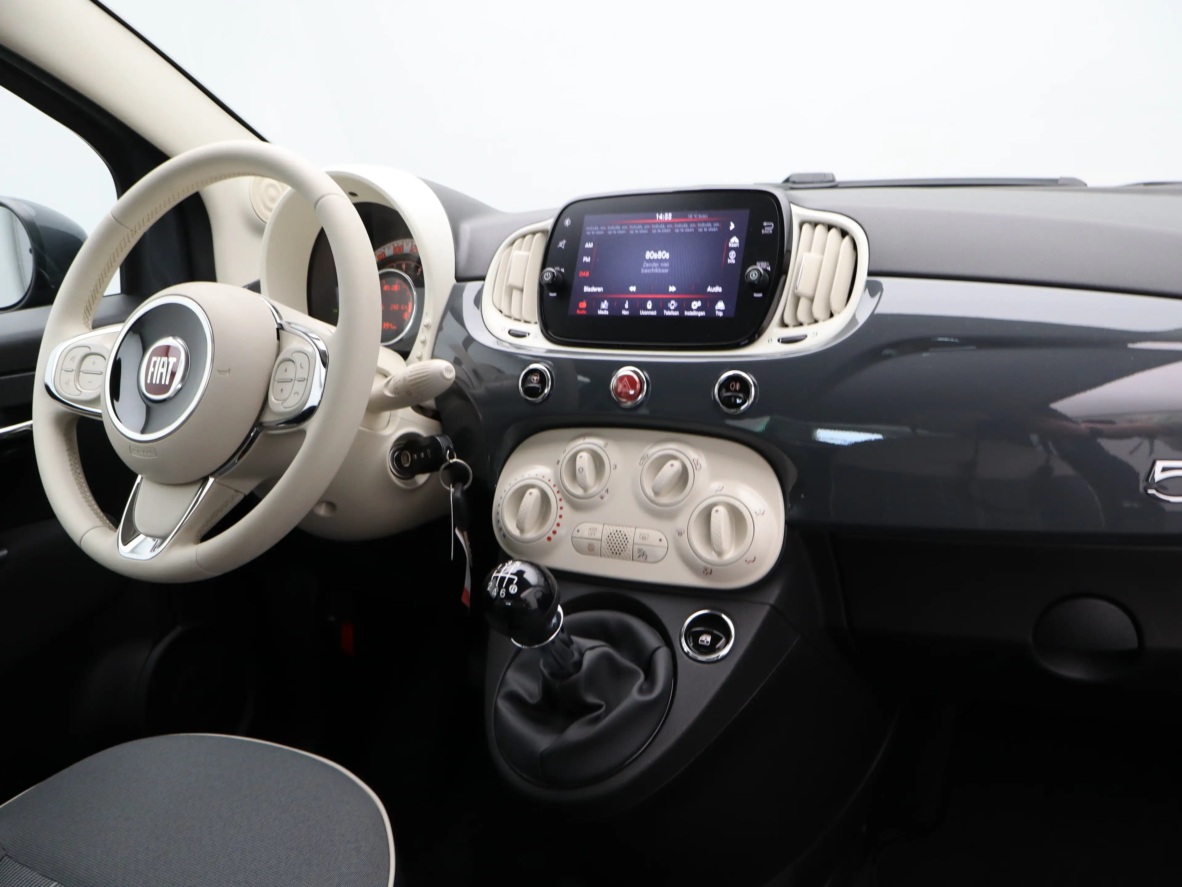 Fiat 500 1.0 Hybrid Lounge Navi | lichtmetalen velgen 15'' — photo 27