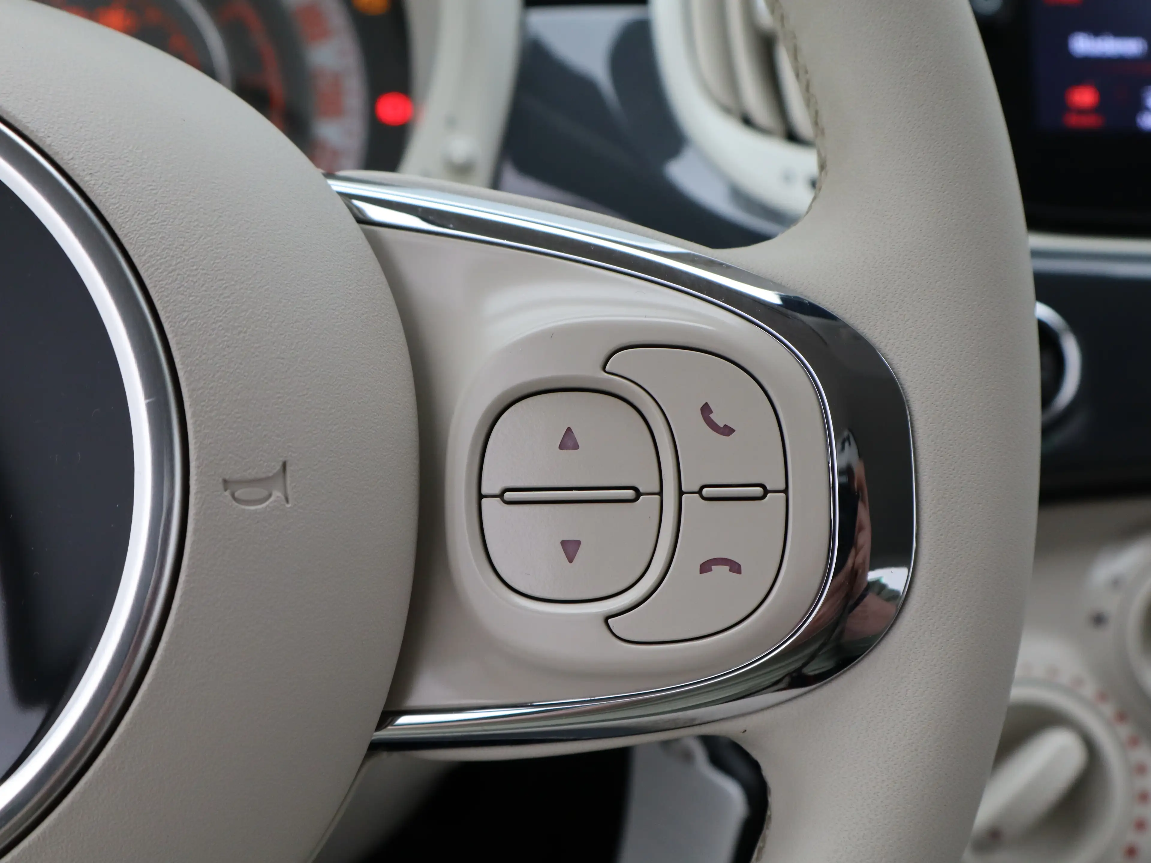Fiat 500 1.0 Hybrid Lounge Navi | lichtmetalen velgen 15'' — photo 20