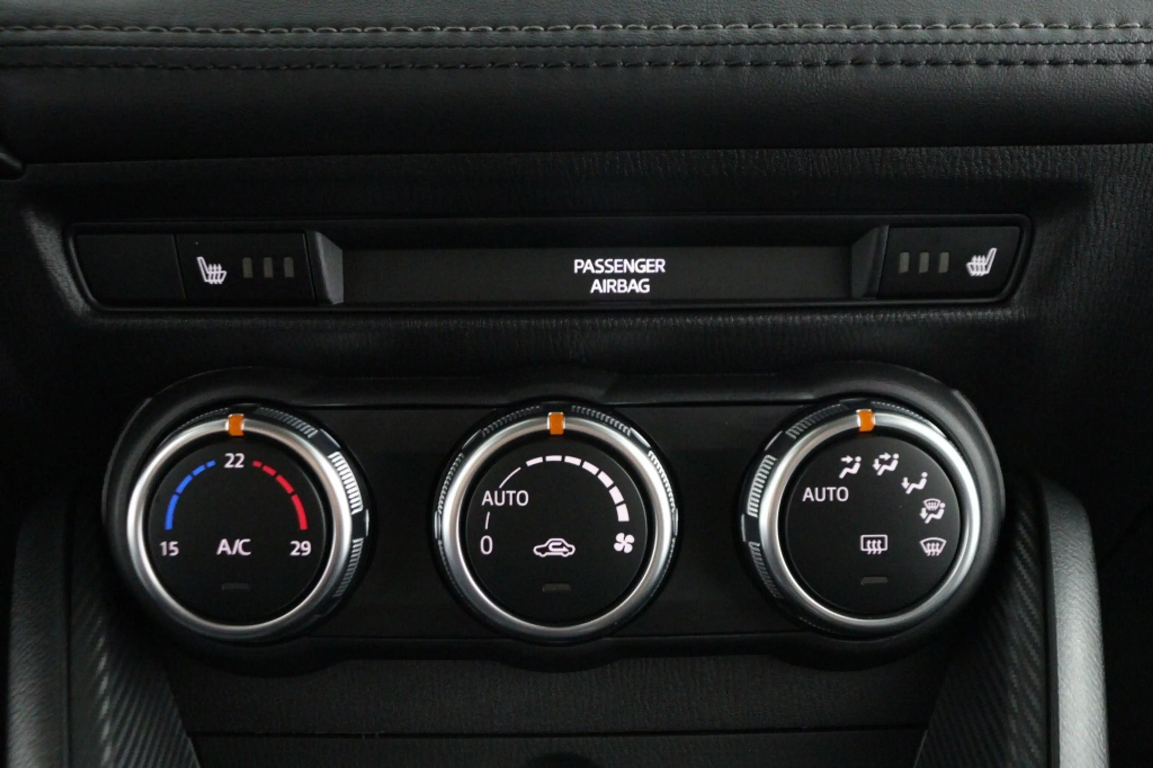 Mazda CX-3 2.0 SKYACTIV-G 120 DYNAMIC — photo 17