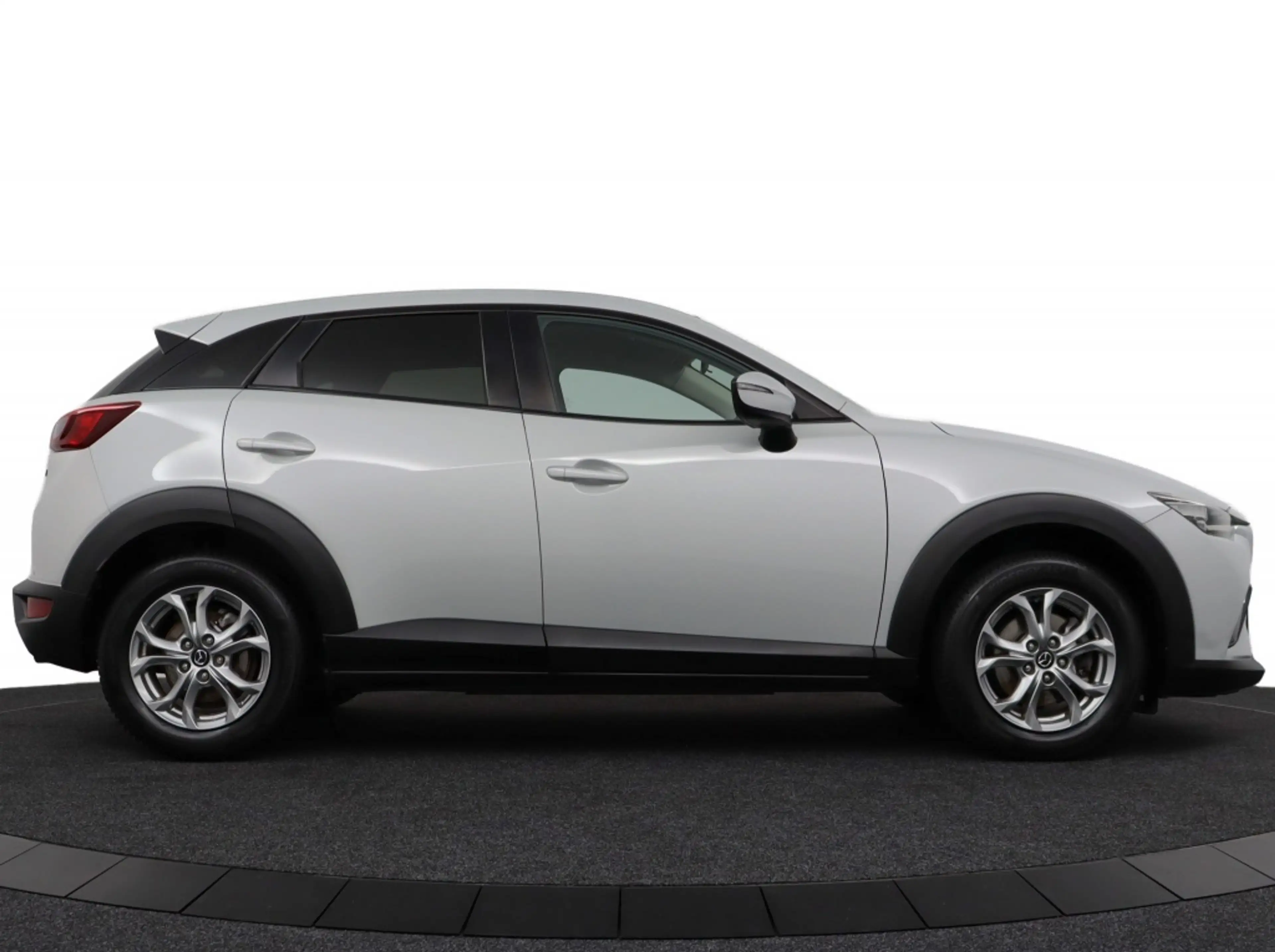 Mazda CX-3 2.0 SKYACTIV-G 120 DYNAMIC — photo 8