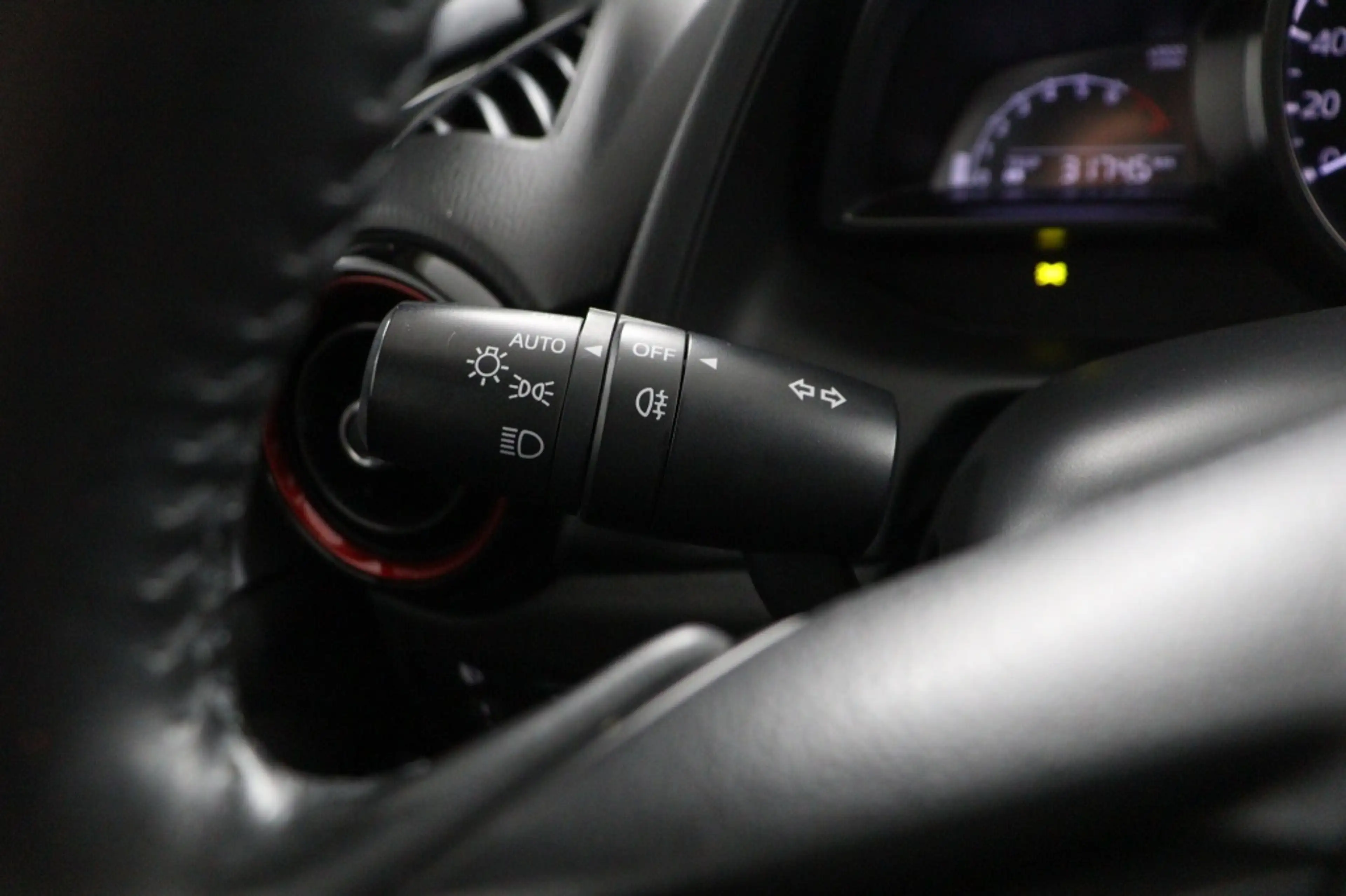 Mazda CX-3 2.0 SKYACTIV-G 120 DYNAMIC — photo 31