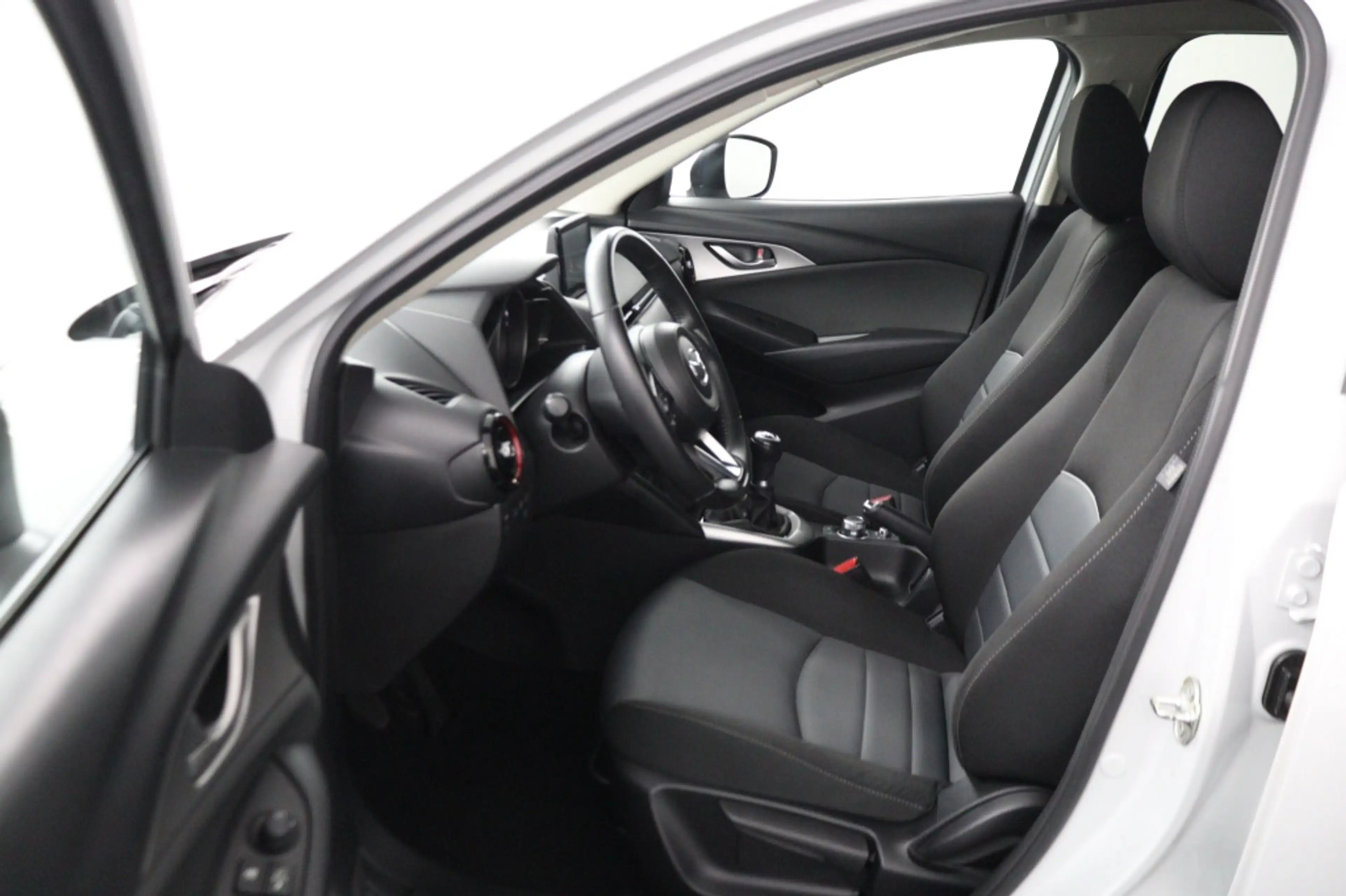 Mazda CX-3 2.0 SKYACTIV-G 120 DYNAMIC — photo 20