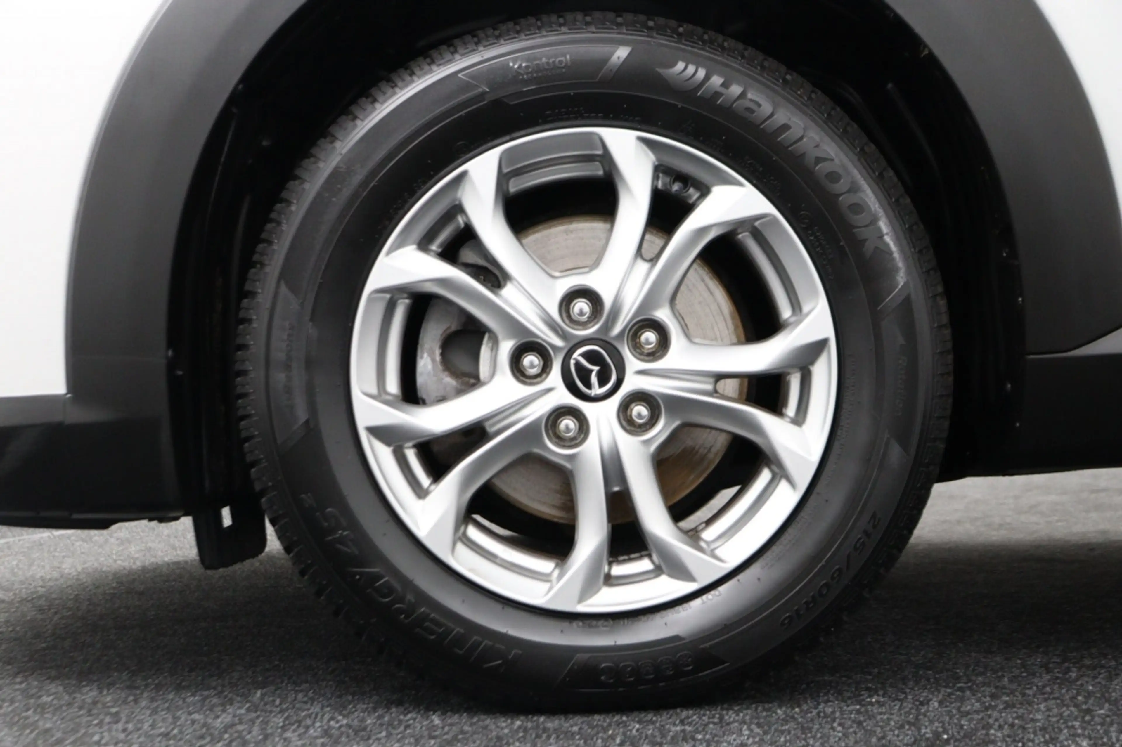 Mazda CX-3 2.0 SKYACTIV-G 120 DYNAMIC — photo 35