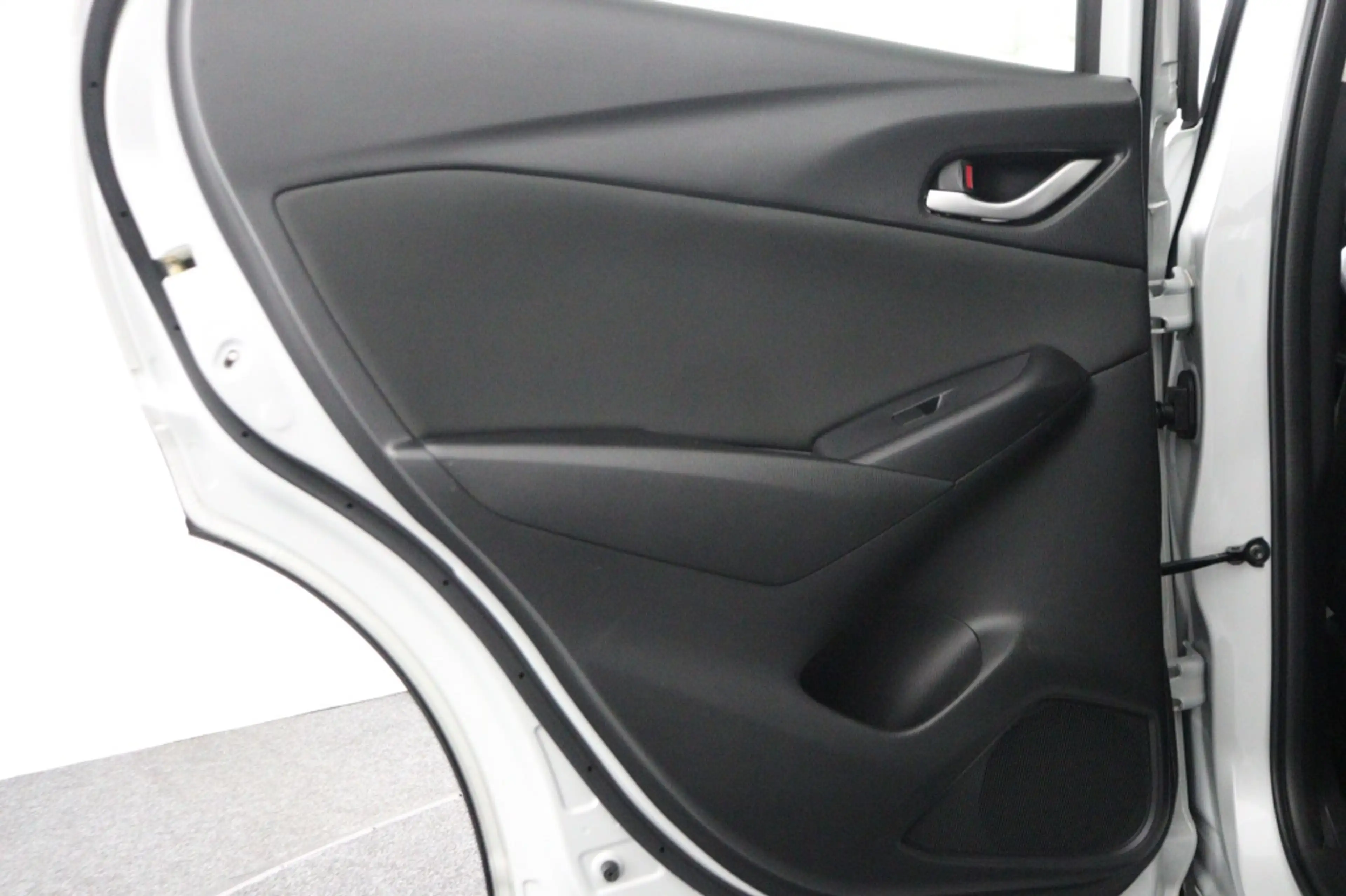 Mazda CX-3 2.0 SKYACTIV-G 120 DYNAMIC — photo 37