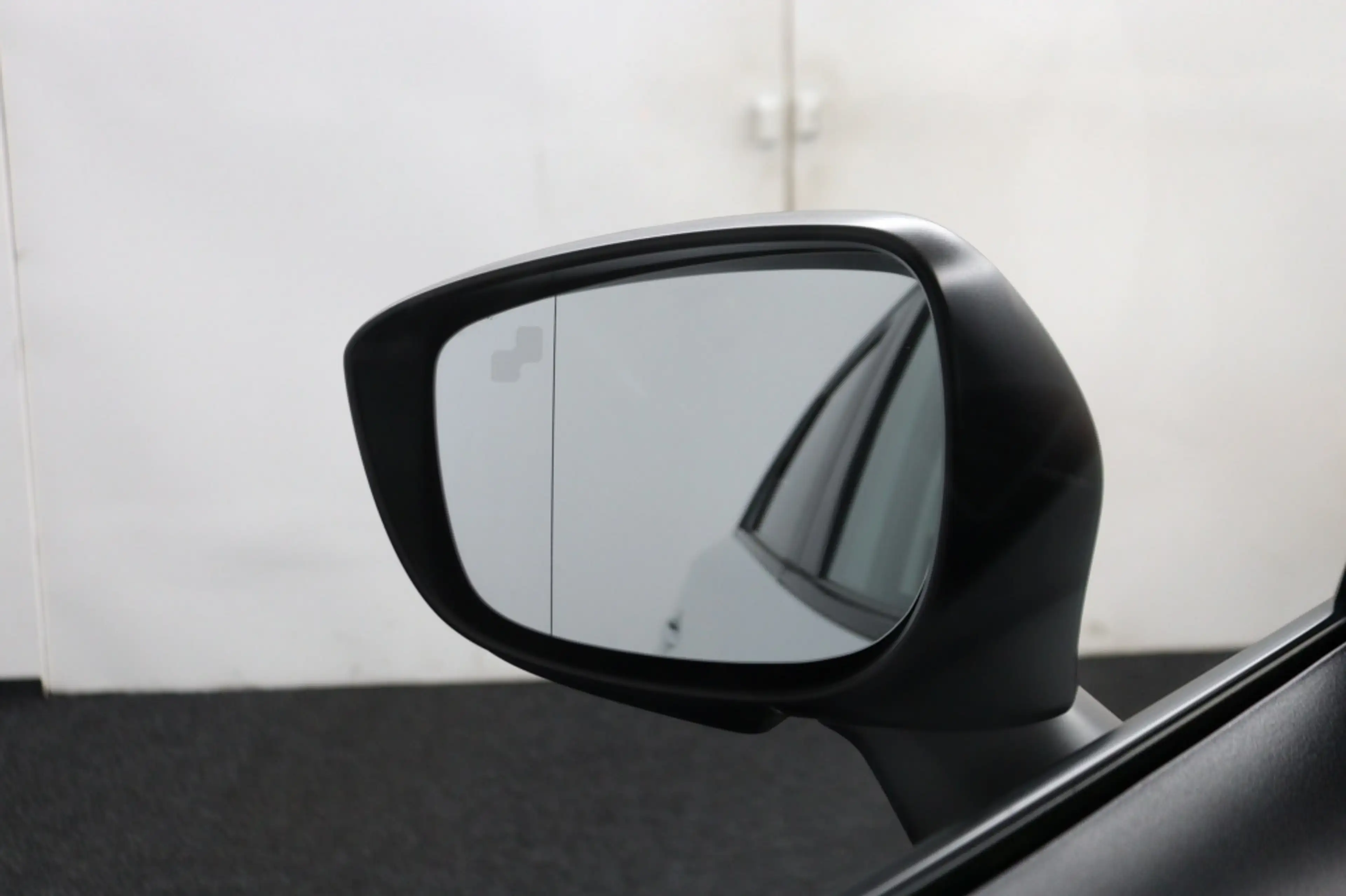 Mazda CX-3 2.0 SKYACTIV-G 120 DYNAMIC — photo 47