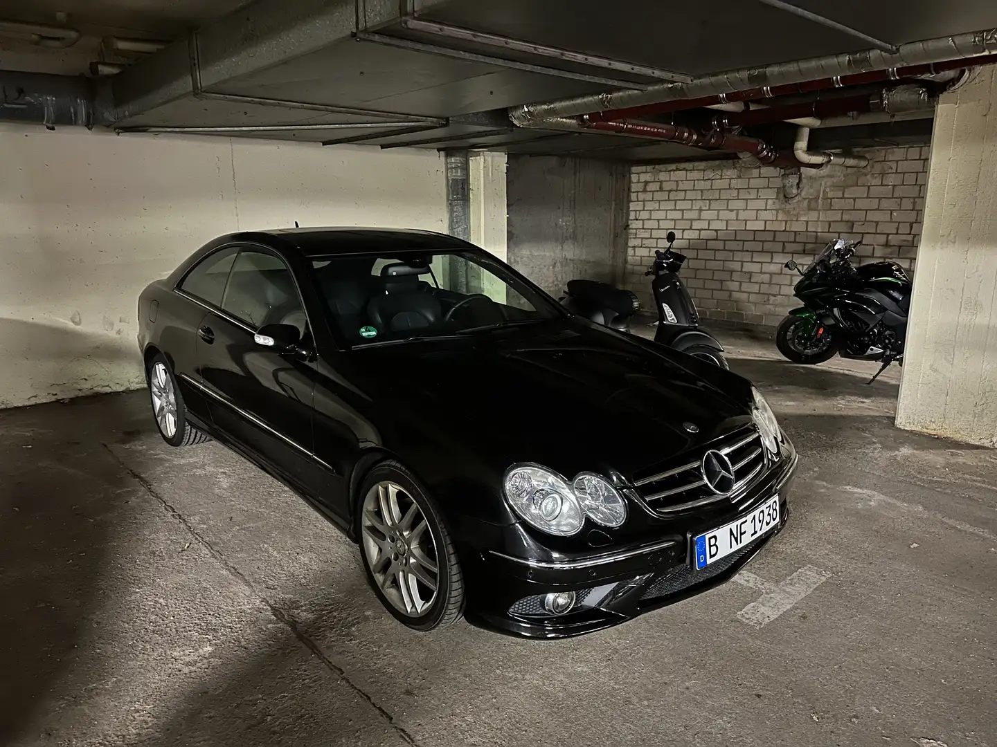 Mercedes-Benz CLK 200 Coupe Kompressor Automatik Avantgarde Sport Editio Noir - 1