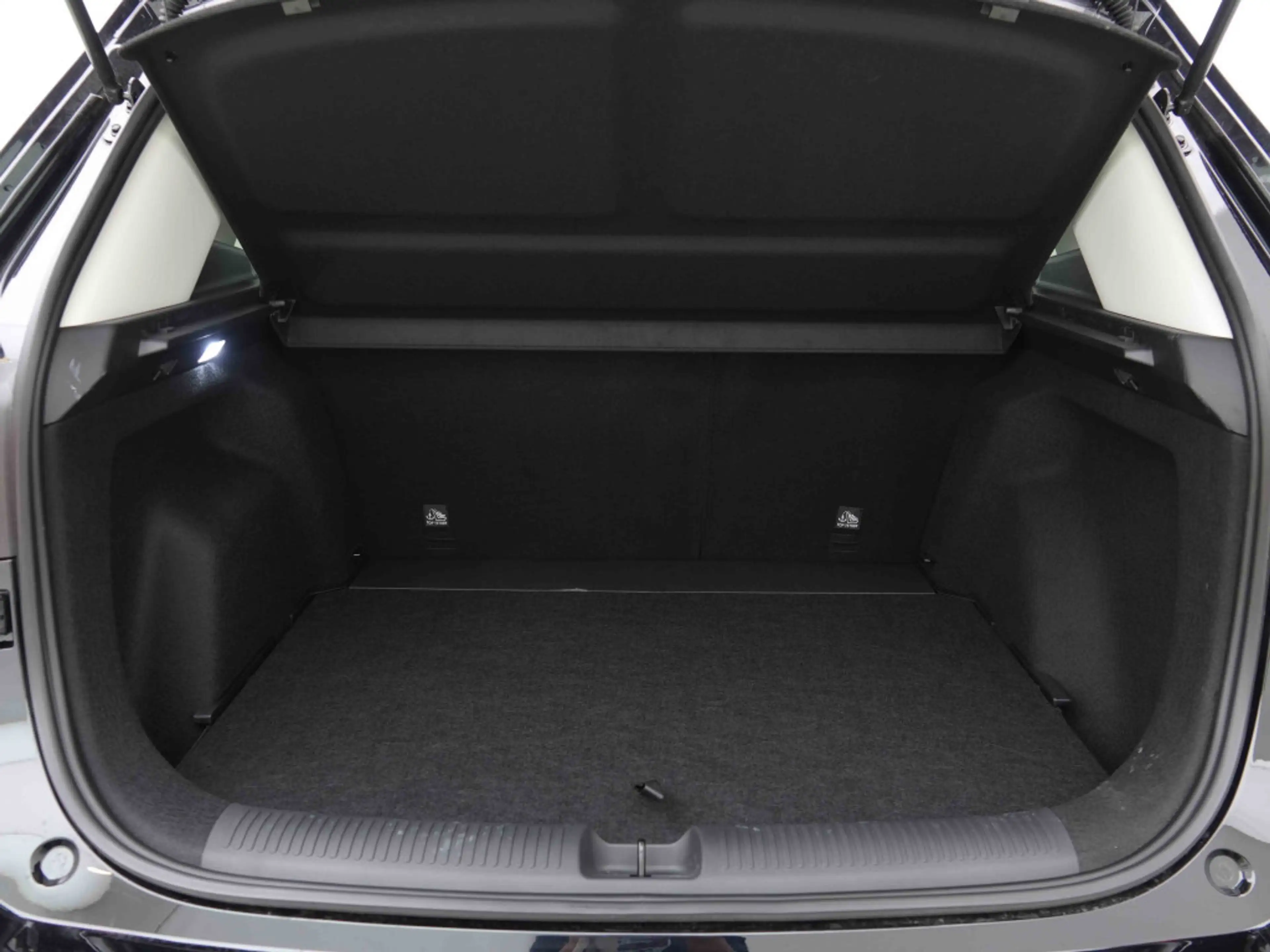 MG ZS Hybrid+ 194 Luxury | Pano | Leather | 360Cam | GPS | Heated Seats | ALU18 — photo 6
