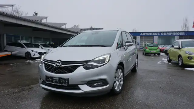 Opel Zafira Tourer Zafira C 1.6 Turbo Innovation !! 7 Sitze !! LED !!