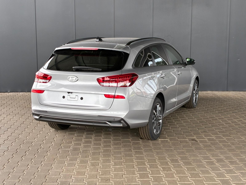 Hyundai i30 Kombi Comfort Plus 1.0 TGDI DCT / Navi Sitz + L... — photo 3