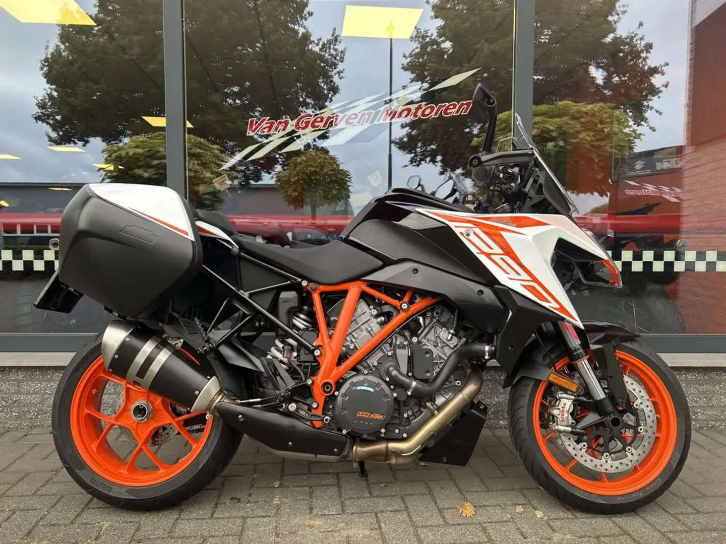 KTM 1290 Super Duke GT SUPERDUKE Wit - 1