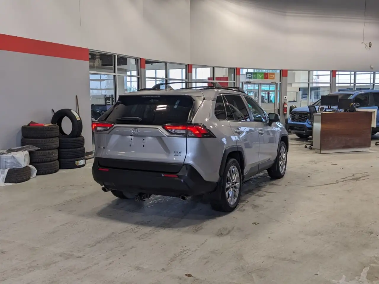 Toyota RAV 4 снимка Toyota RAV 4