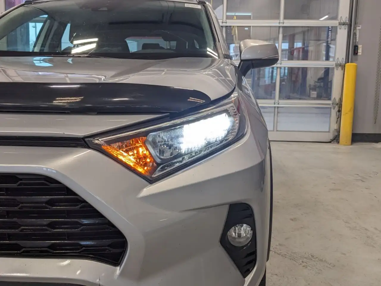 Toyota RAV 4 снимка Toyota RAV 4