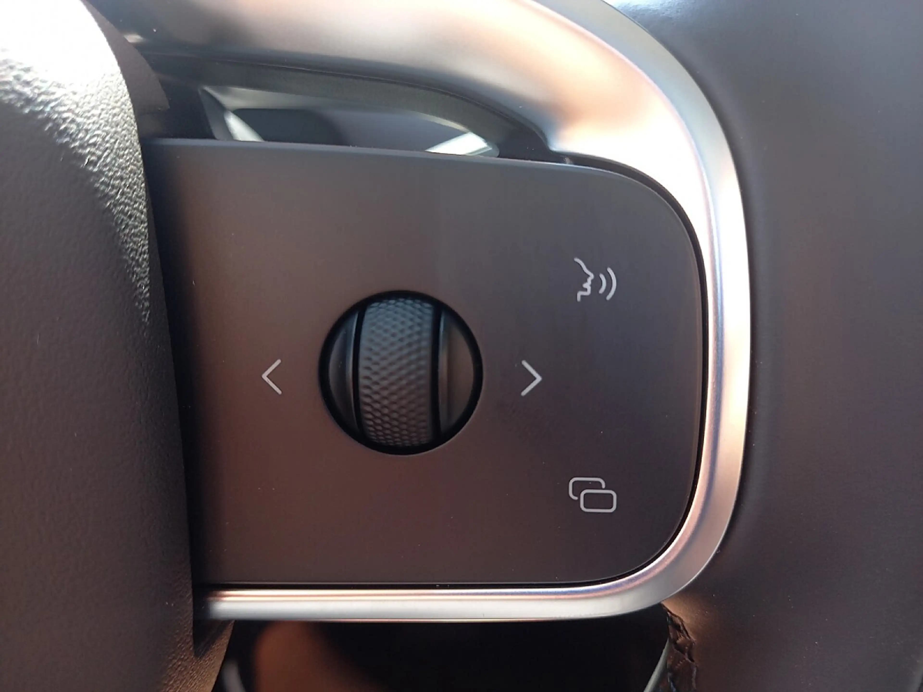 Leapmotor C10 Elektro 81,9kWh Design ProMax — photo 11