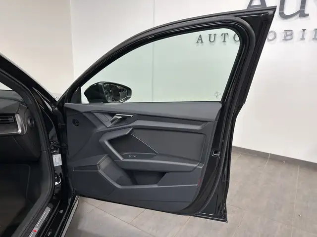 Audi A3 view 8