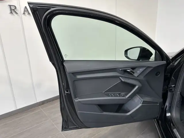 Audi A3 view 7