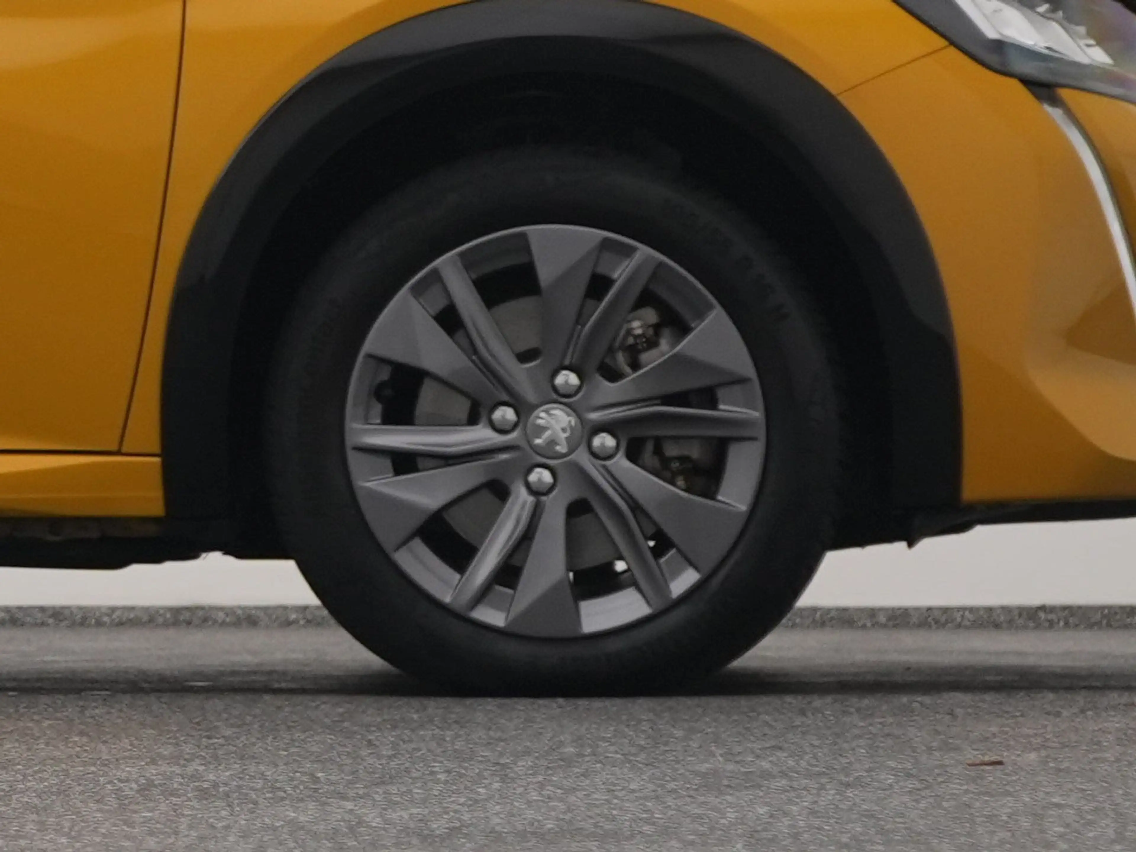 Peugeot e-208 EV Style 50 kWh | PDC | SOH 100% — photo 43