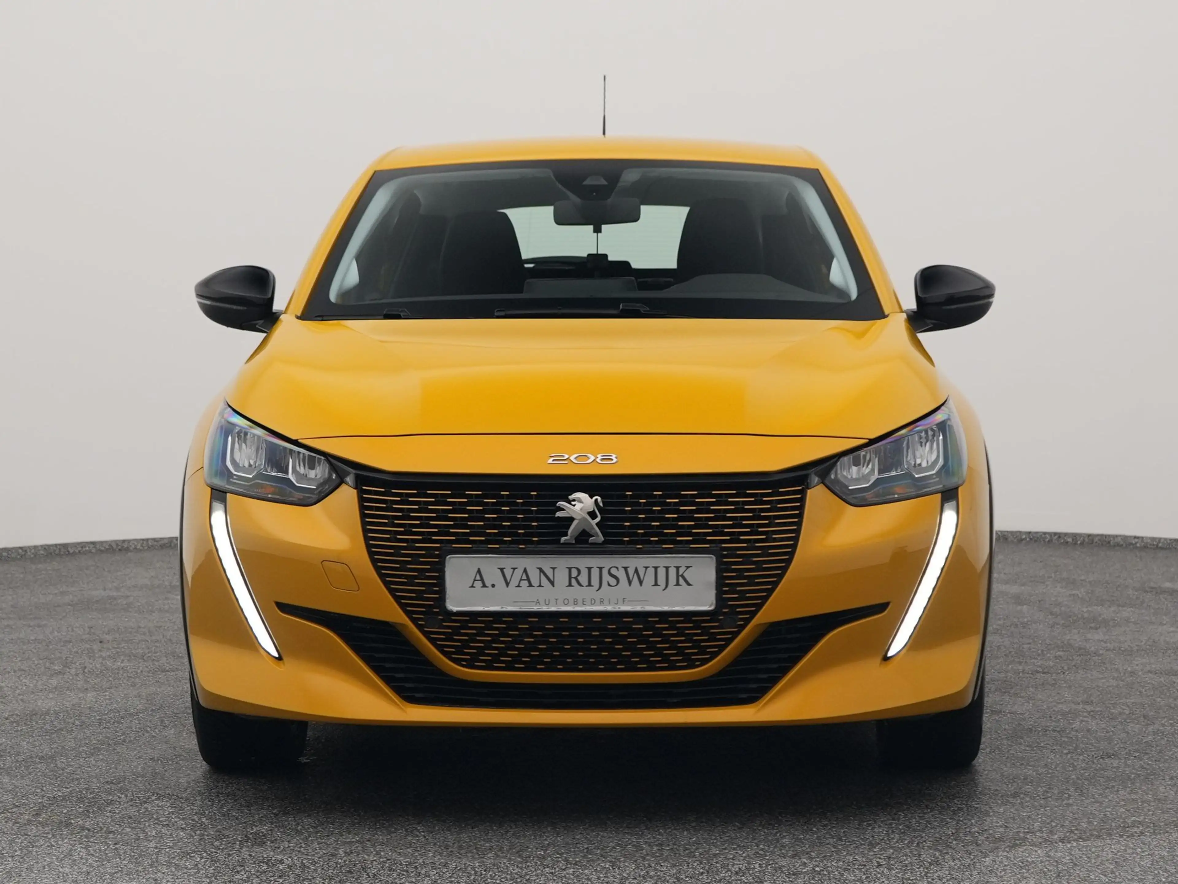 Peugeot e-208 EV Style 50 kWh | PDC | SOH 100% — photo 10