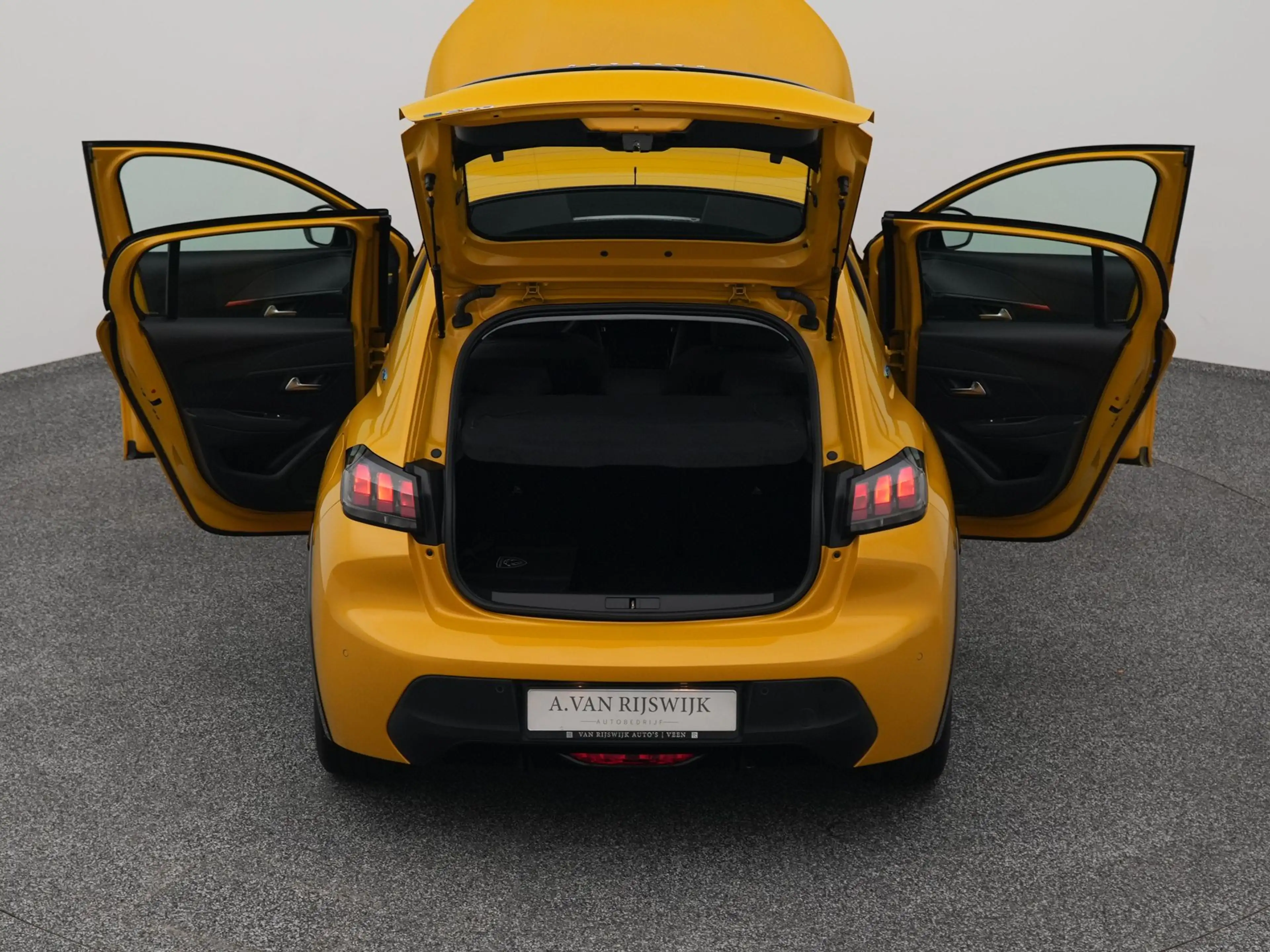 Peugeot e-208 EV Style 50 kWh | PDC | SOH 100% — photo 30