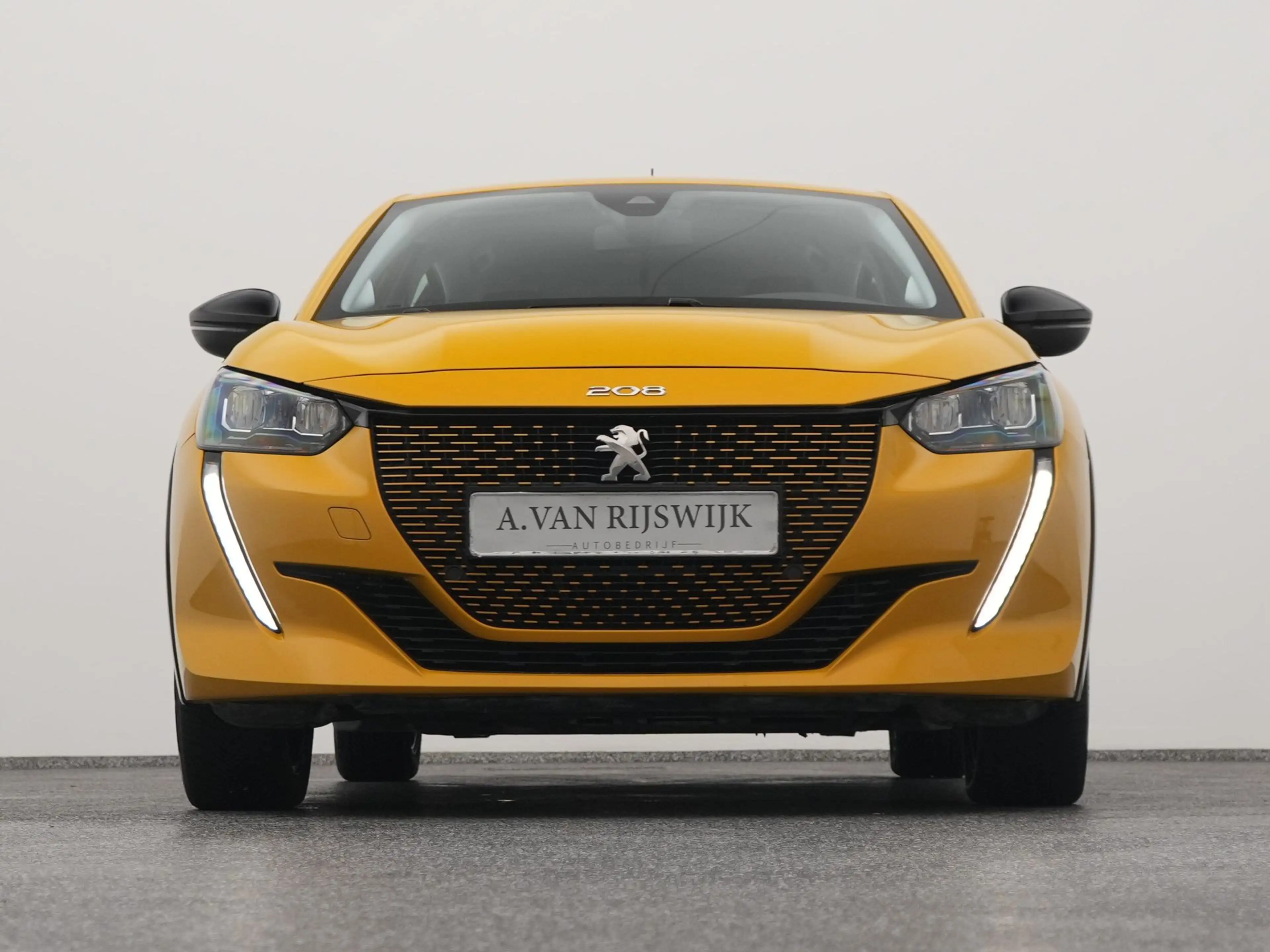 Peugeot e-208 EV Style 50 kWh | PDC | SOH 100% — photo 36