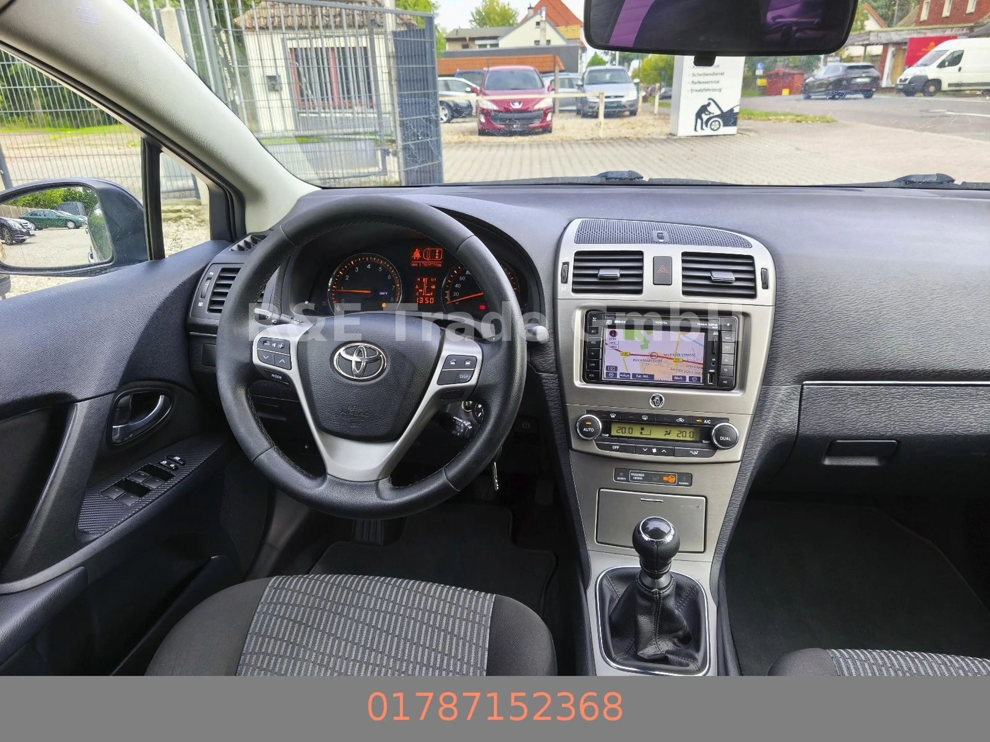 Toyota Avensis Kombi Edition Navi TÜV 06.2028 8xbereift — photo 5