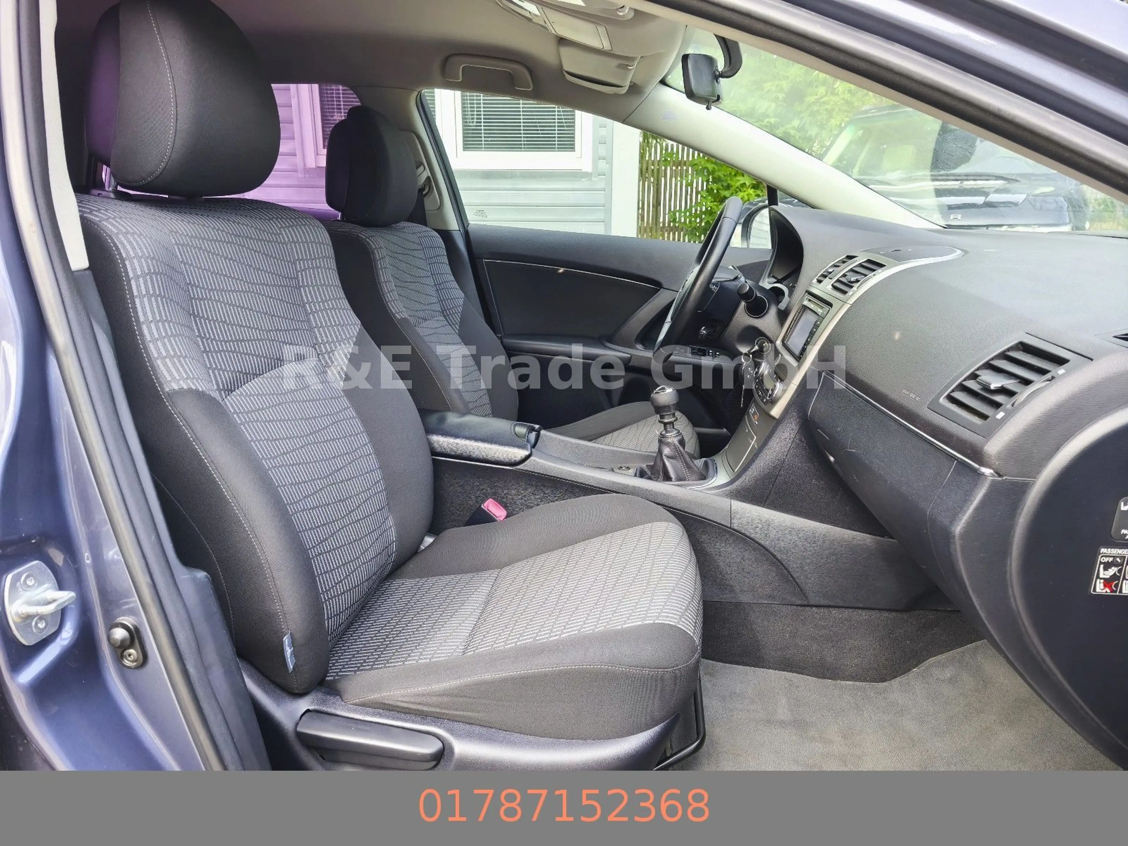 Toyota Avensis Kombi Edition Navi TÜV 06.2028 8xbereift — photo 13