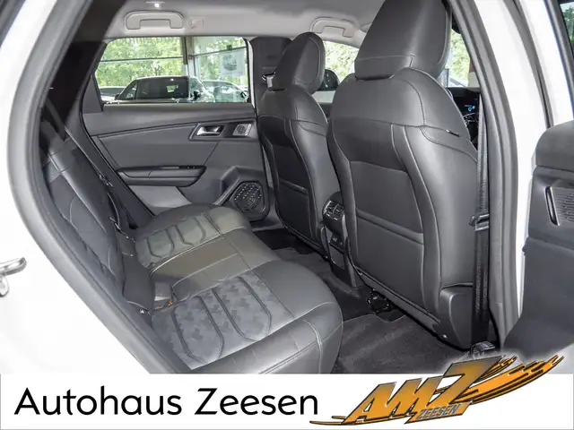 Citroen C5 X view 4