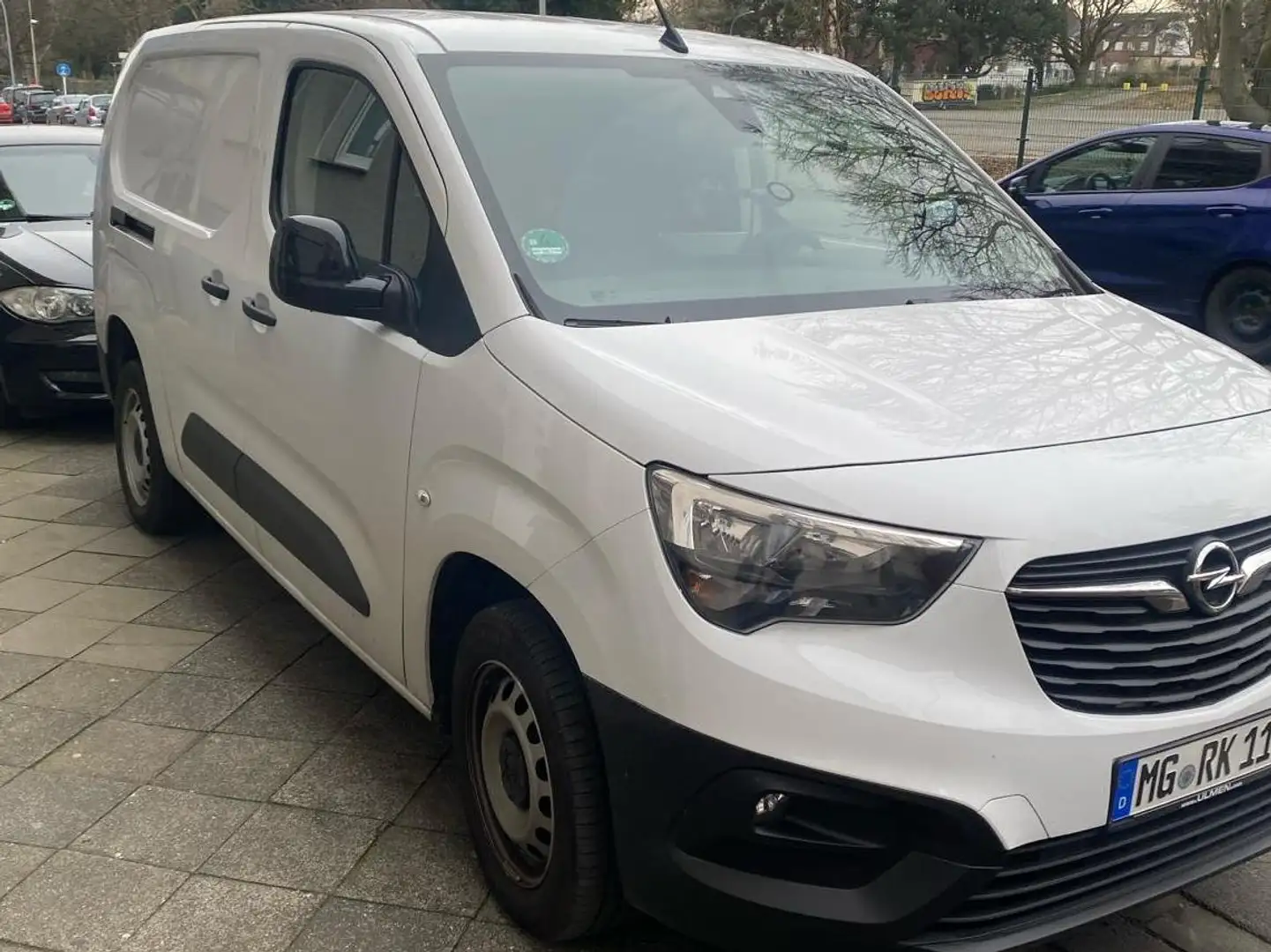 Opel Combo Cargo 1.5 D L2,Tageszulassung, sofort verfügbar Weiß - 1