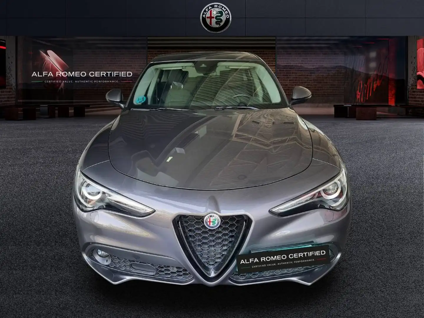 Alfa Romeo Stelvio 2.2 Sprint + Q4 190 Aut. Gris - 2