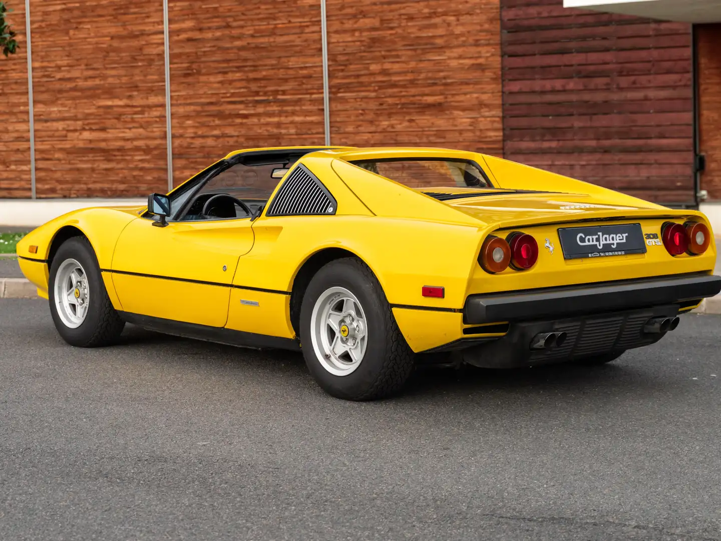 Ferrari 308 GTSI Spider Jaune - 2