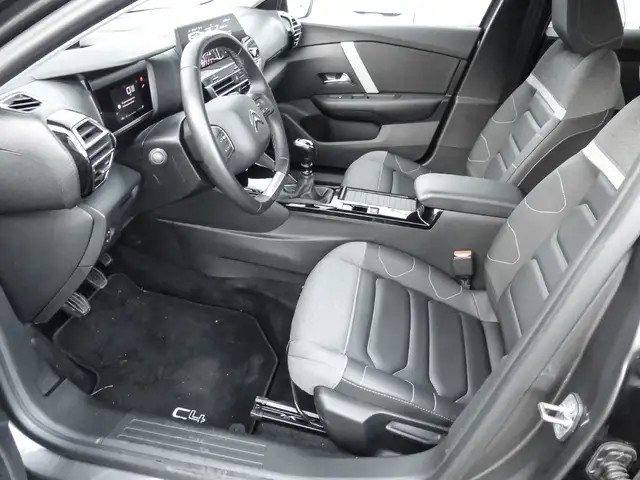 Citroen C4 view 12