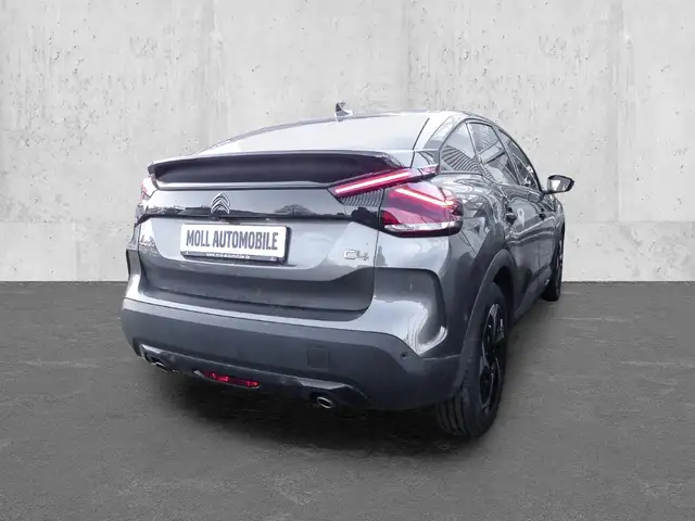 Citroen C4 view 2