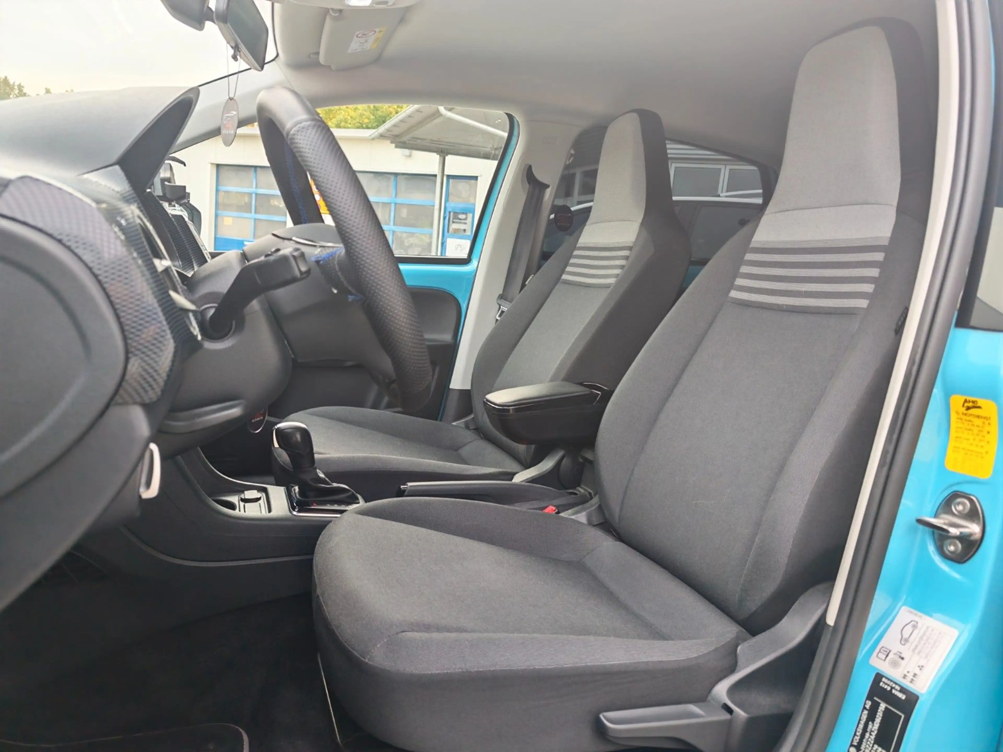 Volkswagen e-up! 36.8kWh CCS 1,Hand Rückfahrkamera Tempomat — photo 13
